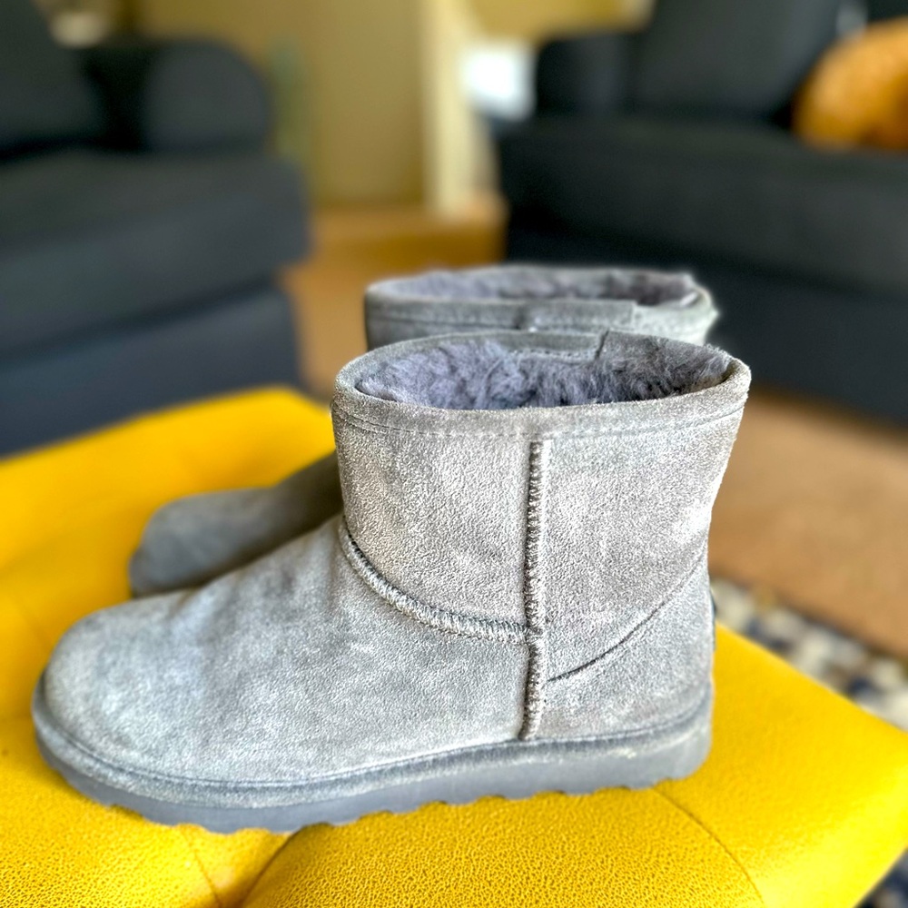 BearPaw short boots size 10